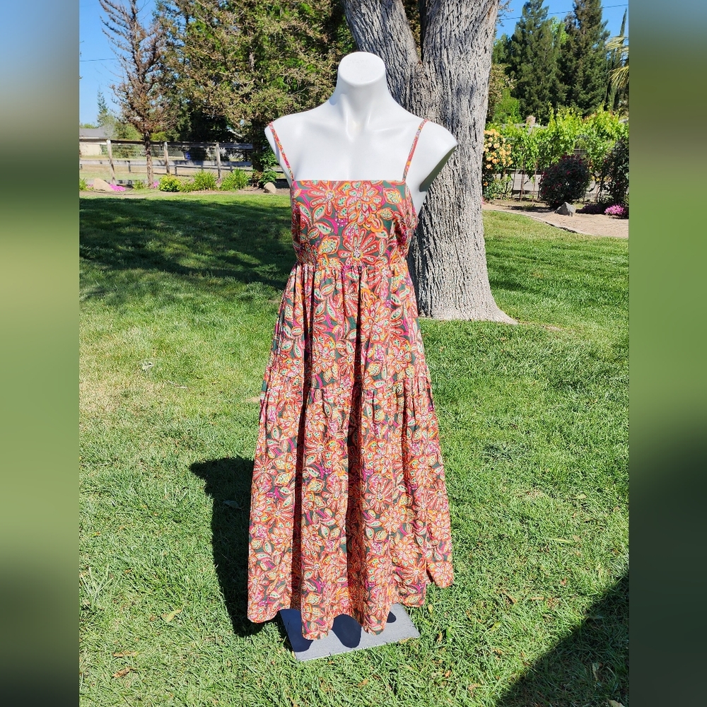 J. Crew summer dress size 6 with hidden zipper on side pockets, elastic in back
